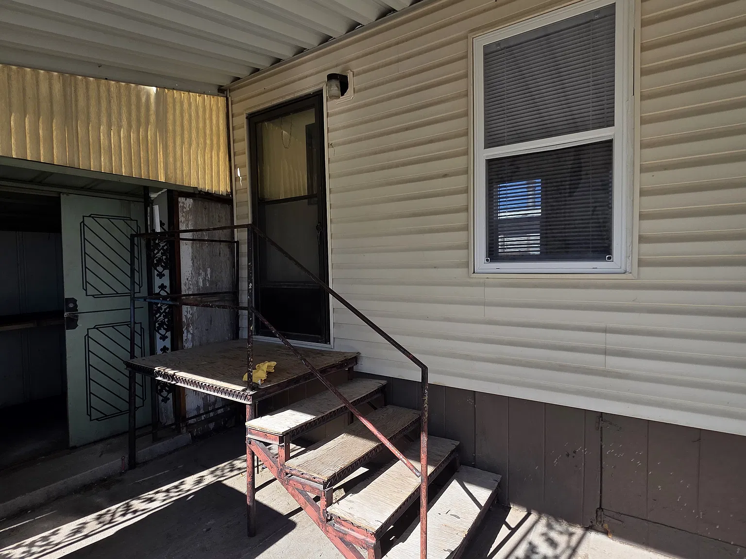 3 bed, 924 sqft, $1,500 — Photo 3