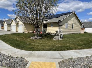 710 W Sandpiper Ave, Hermiston, OR 97838