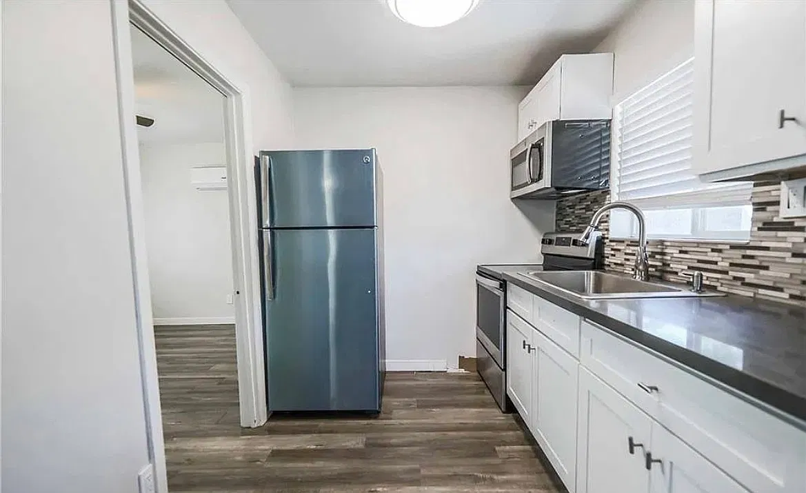 1 bed, 1632 sqft, $1,250 — Photo 4