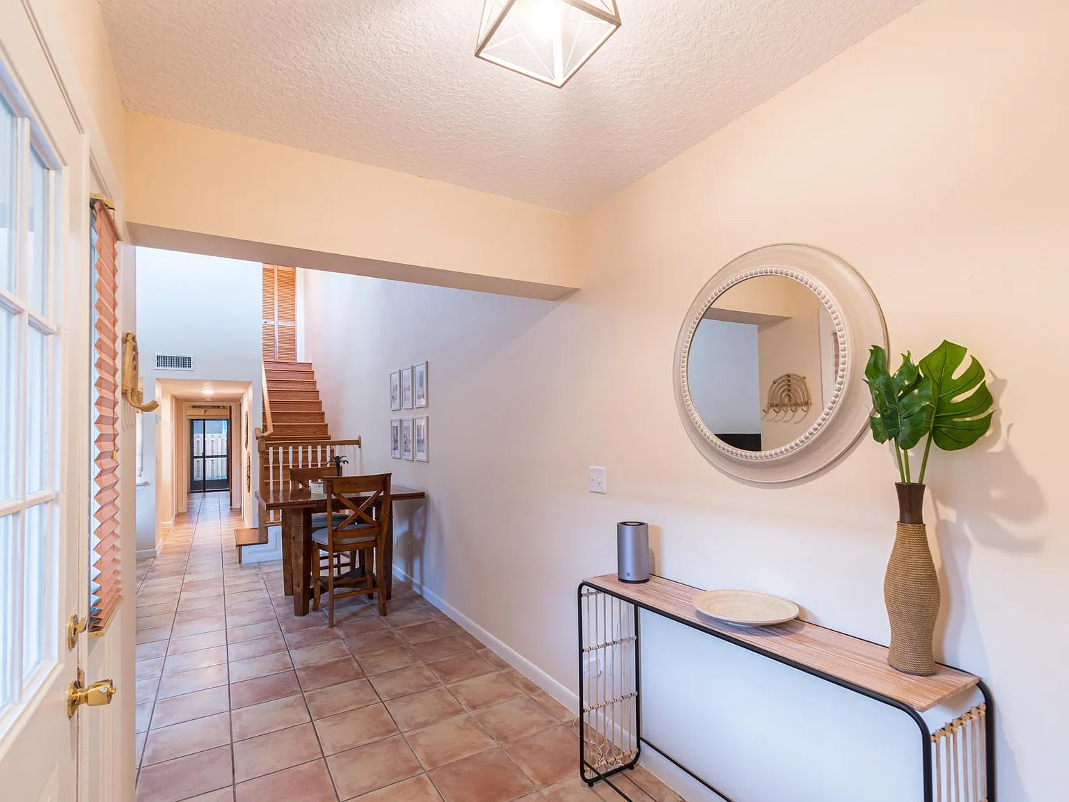 2 bed, 1390 sqft, $3,500 — Photo 3