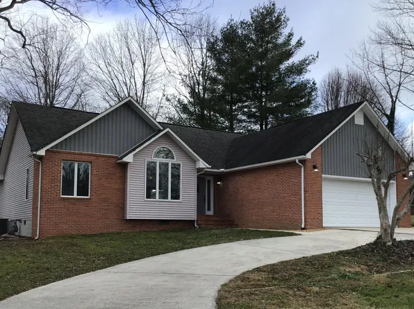 64 Kings Row, Crossville, TN 38571
