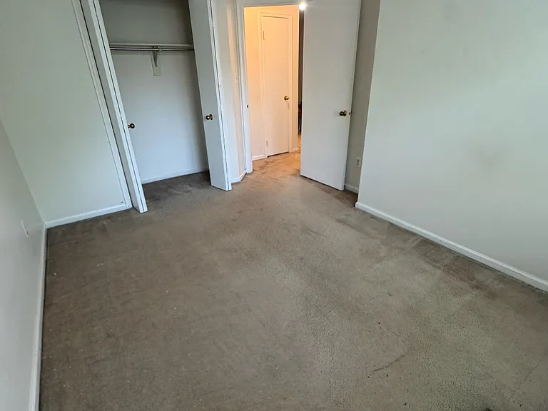 Glen Meadow Pl — Photo 2