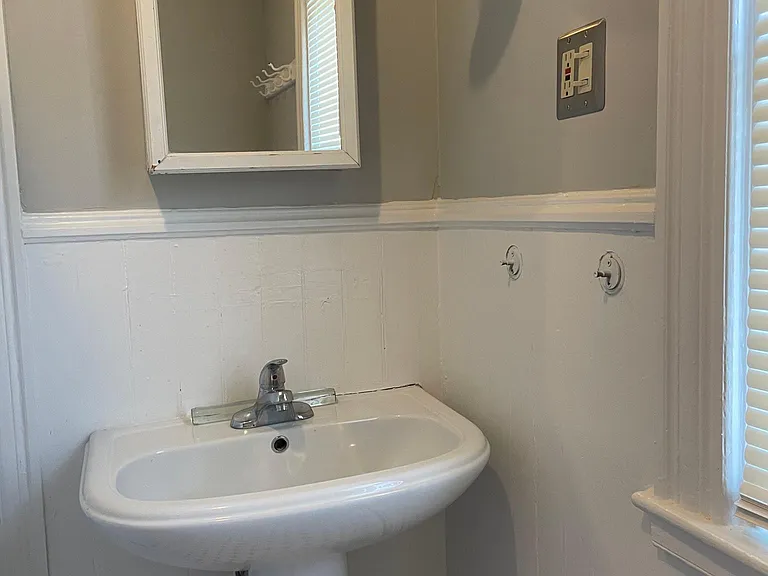 21 Phillips St — Photo 16