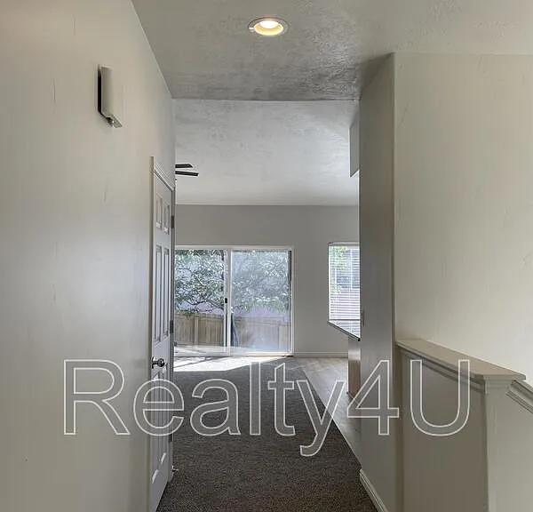 4081 N Rivermist Ln — Photo 3