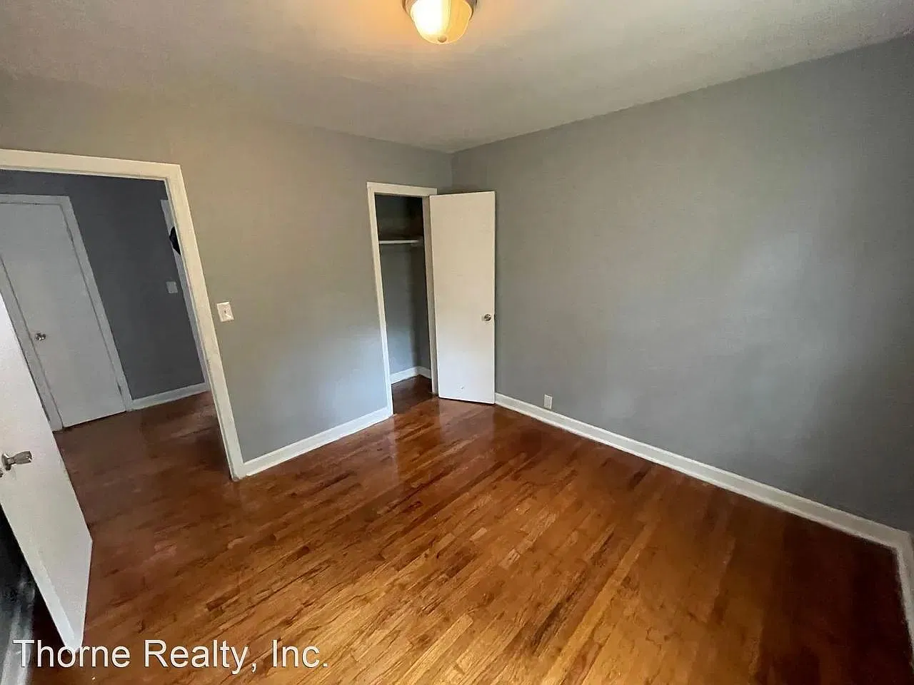 1308 Poplar St — Photo 2