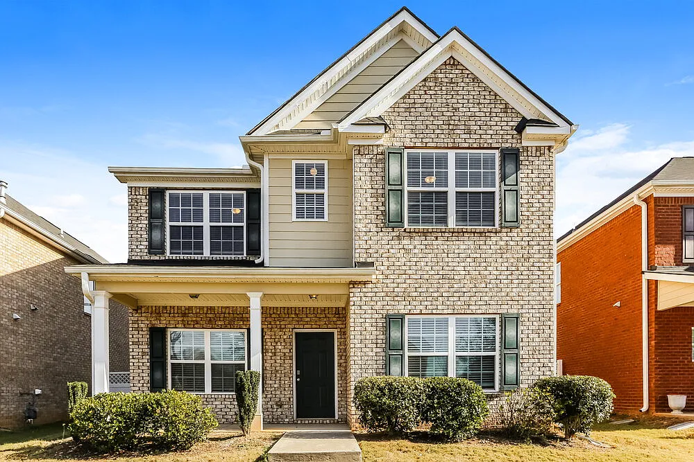 5 bed, 3.0 bath, 2400 sqft, $3,060 — Photo 1
