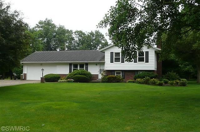 1st image of 26413 Hillview Dr