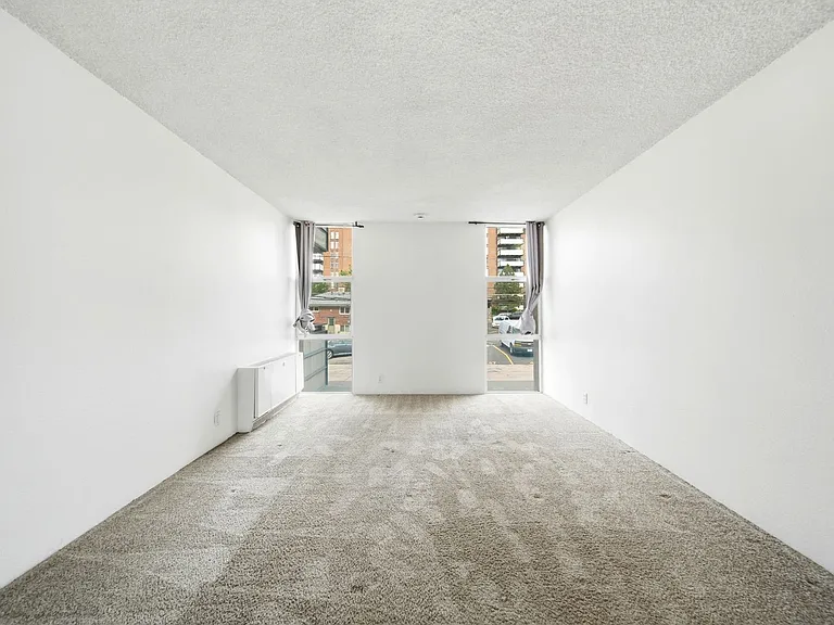 2500 S York St #215 — Photo 10