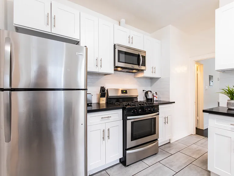 1806 Washington Way #B — Photo 8