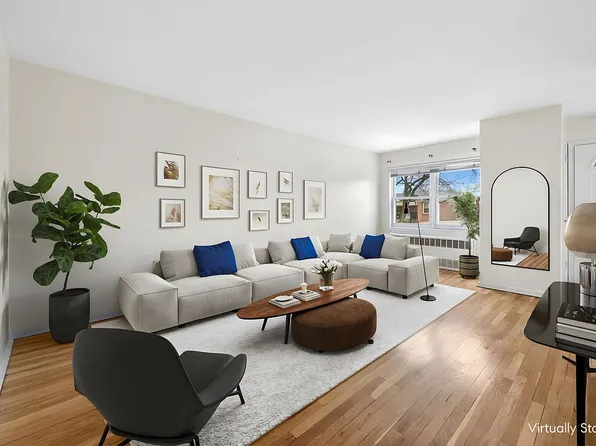 2536 72nd St, East Elmhurst, NY 11370