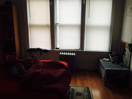 Rented by Astoria Sterling Realty | media 21