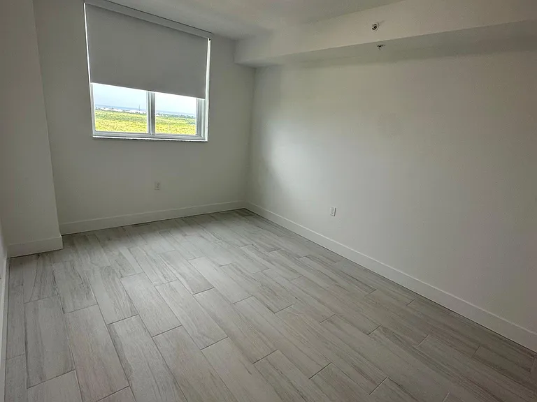 619 E Sheridan St #1135 — Photo 9
