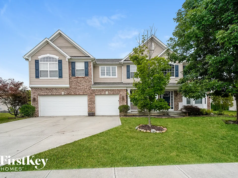 2323 S Moeller Cir