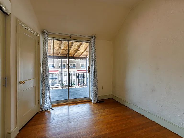 Overbrook Court apartments — Photo 28