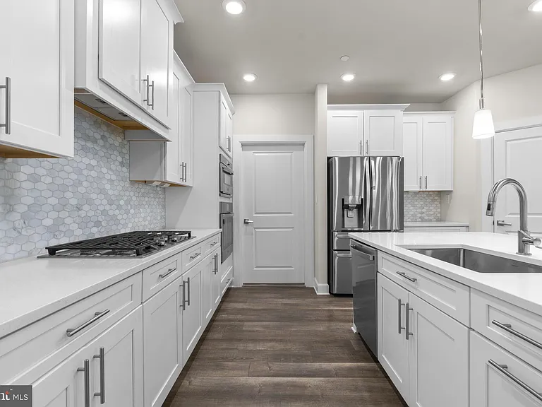 10513 Rossini Ln — Photo 10