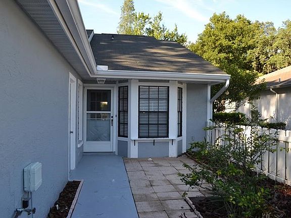 Patio/Courtyard Area