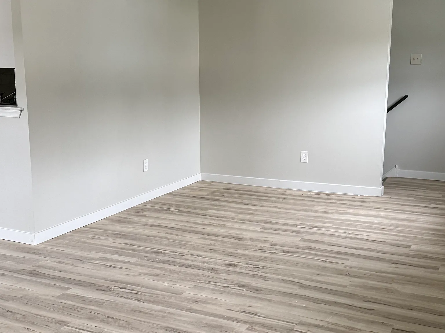 2 bed, 1000 sqft, $1,850 — Photo 2