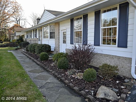 Inviting front walkway
