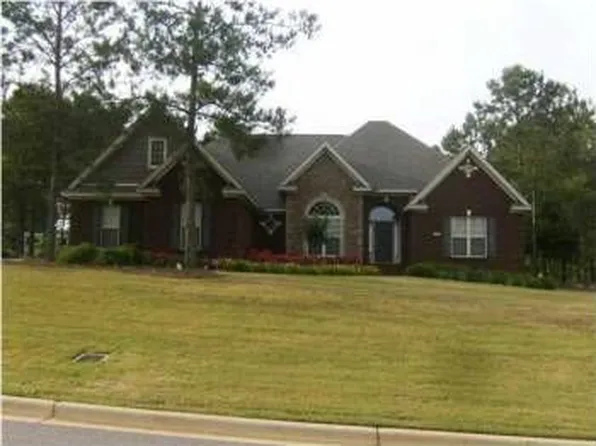 230 Kimrick Dr, Deatsville, AL 36022