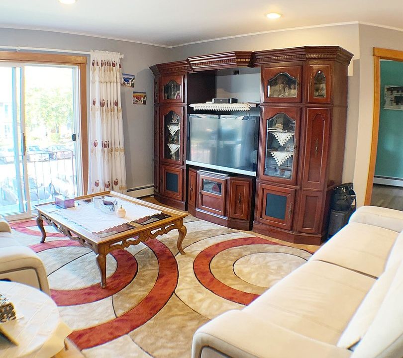 8832 Dr APT 2G, Des Plaines, IL 60016 Zillow