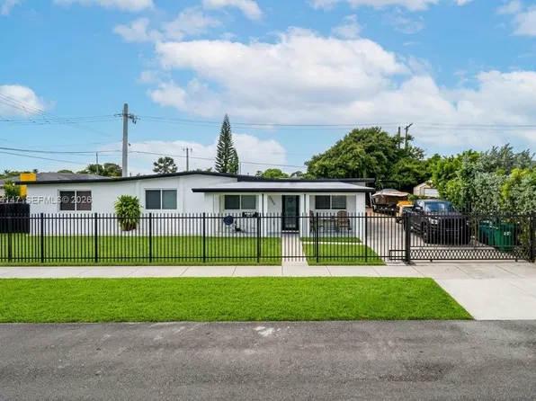 10860 SW 217th Ter, Miami, FL 33170