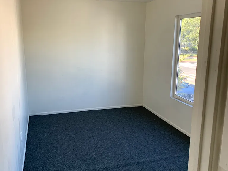 345 Daisy Ave #15 — Photo 6