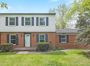 12070 Germany Rd, Fenton, MI 48430