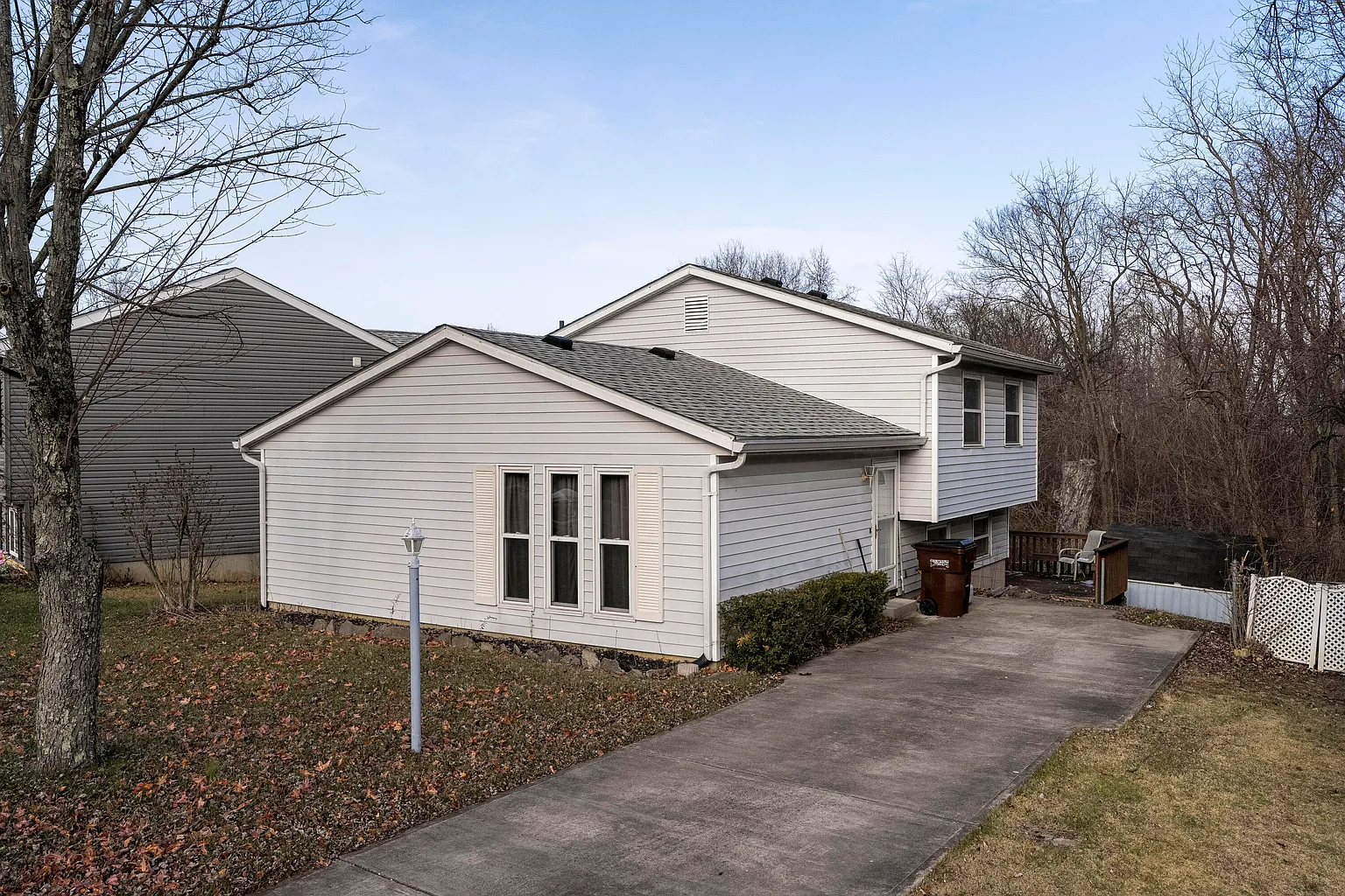 4196 Boxwood Ln photo 1