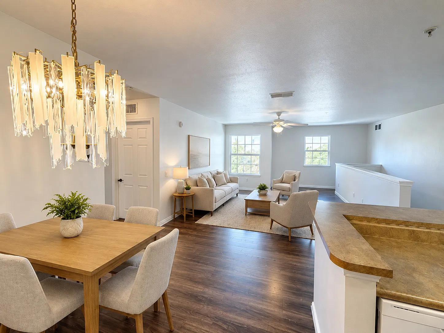 51st. 4850 - Bay Pointe - 1 — Photo 4