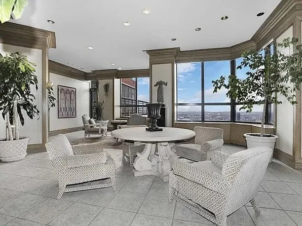 415 East 37th Street 8A image 18 of 19