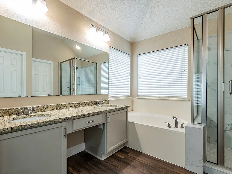 2601 Little Elm Trl — Photo 12