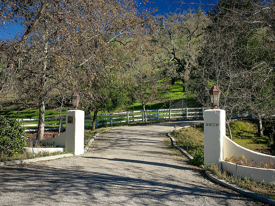 1st image of 2610 Calzada Ave