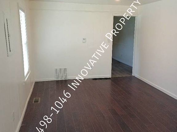 3rd image of 1133 W Buder Ave