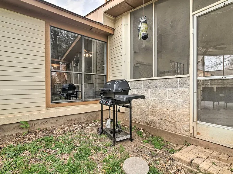 906 Elmwood Trl — Photo 26