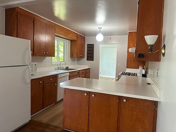 5th image of 2842 Forbes Ave