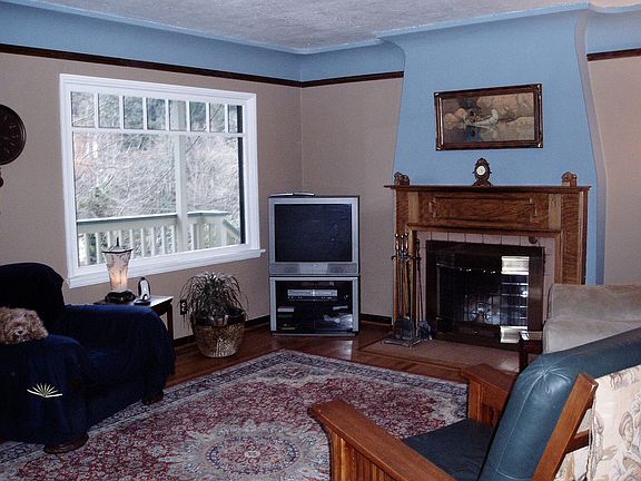 living rm (fam rm down stairs)