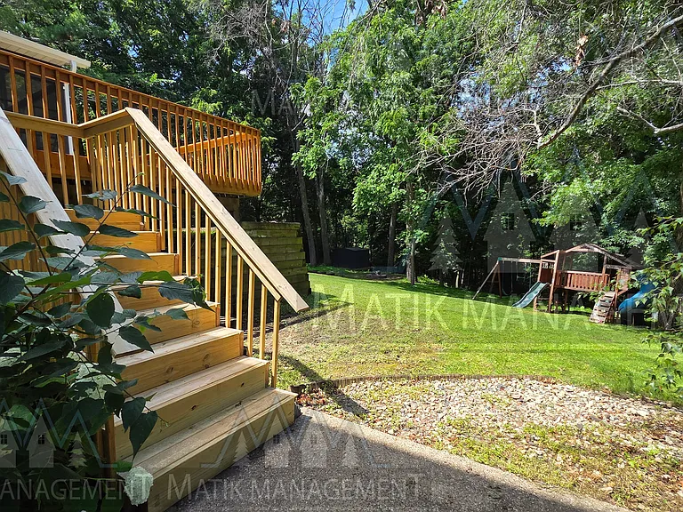 1420 Ridge Cliff Ln NE — Photo 48