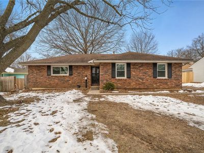 312 SW Lakeview Blvd, Lees Summit, MO, 64063
