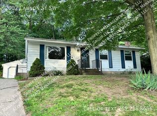 2002 Cannon St SW, Wyoming, MI 49519