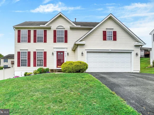 7447 Seneca Ridge Dr, York, PA 17403