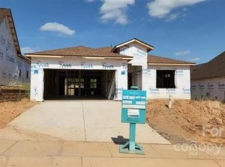 6148 Pier Dr #1136, Denver, NC 28037