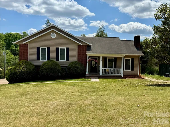 4491 Magnolia Ln, Hudson, NC 28638