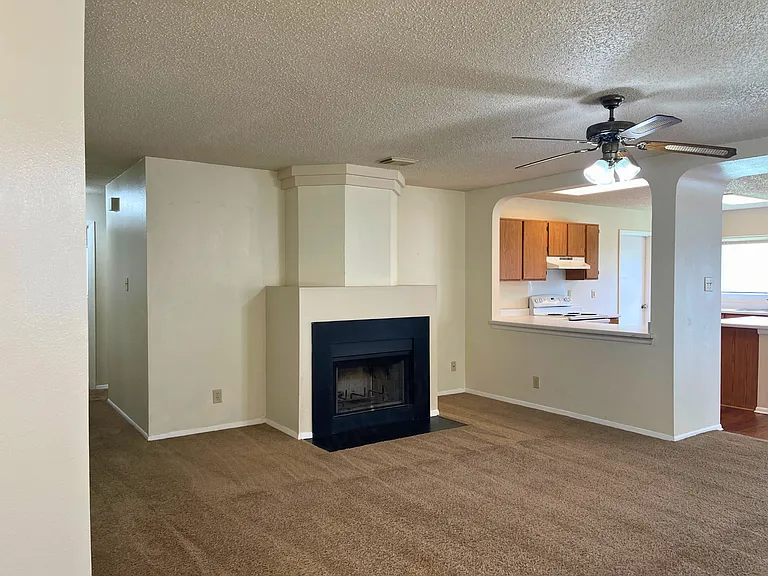 6439 Beech Trl — Photo 2