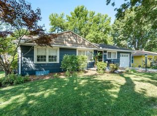 5450 Horton St, Mission, KS 66202