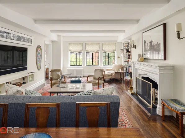 40-50 East 10th Street image 1 of 15