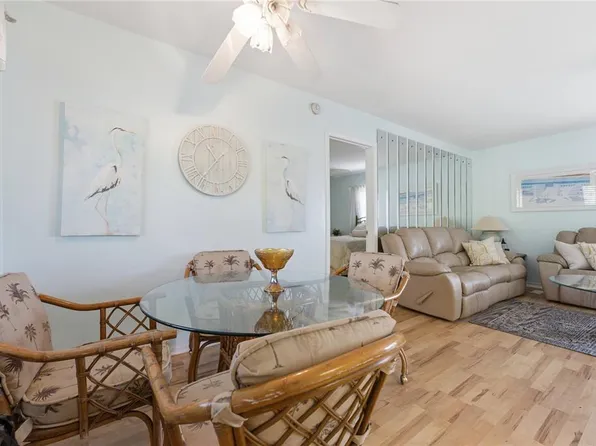 3755 S School Ave APT 41, Sarasota, FL 34239