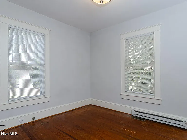 914 Bonham Ave #B — Photo 13