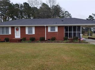 260 John Henry Lee Rd, Lumberton, NC 28358