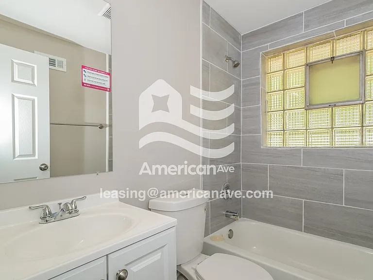 741901_010_main_bathroom_14020183.jpg