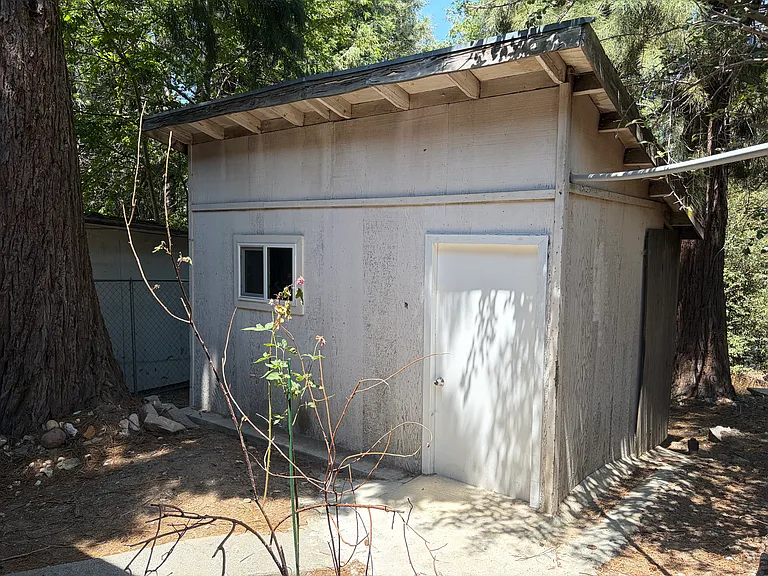 23110 Balsam Ln — Photo 33